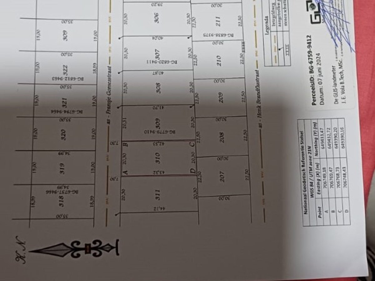 Eigendom, Fransje Gomesstraat in Paramaribo noord, perceel nr 310, groot 871 m2. Zeer goed gelegen in het noorden van Paramaribo. Alle nutsvoorziening - Hoofdfoto